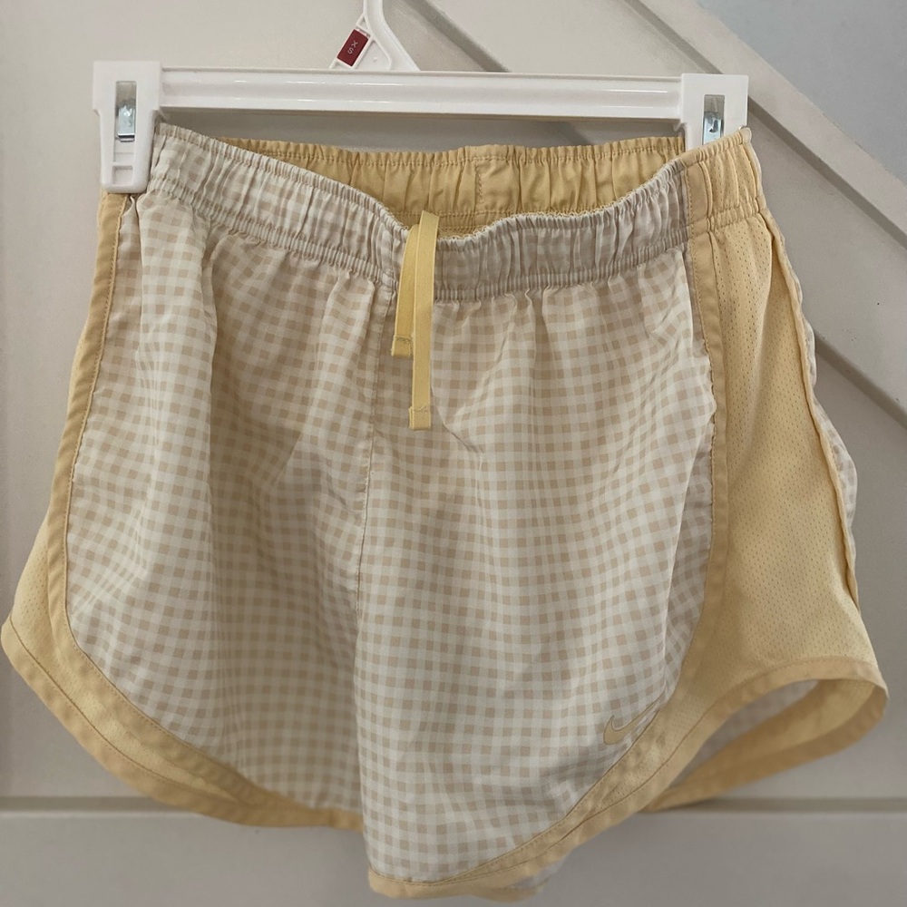 Small nike tempo gingham Yellow and White Athletic Shorts